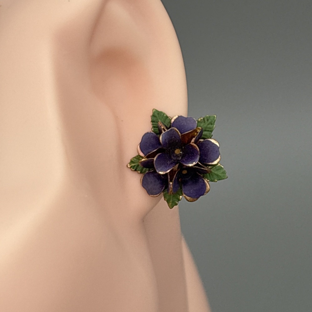 Vintage Clip On Earrings Enamel Flower Austria Purple‎ .5" Small